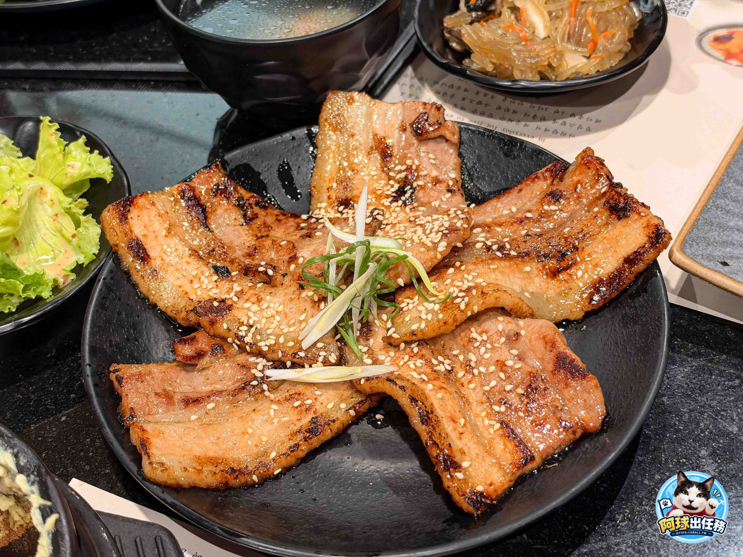 台北最好的韓國料理之一，老闆是韓國人，每天都爆滿記得要訂位唷